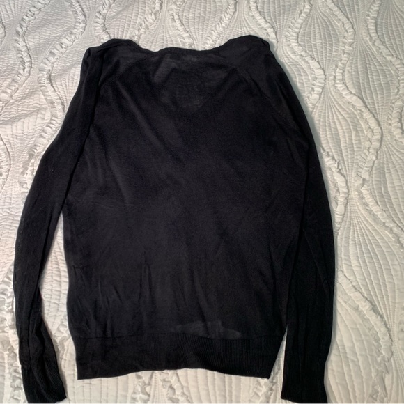 Theory | Black V-Necks Sweater | Size Small - Picture 7 of 11
